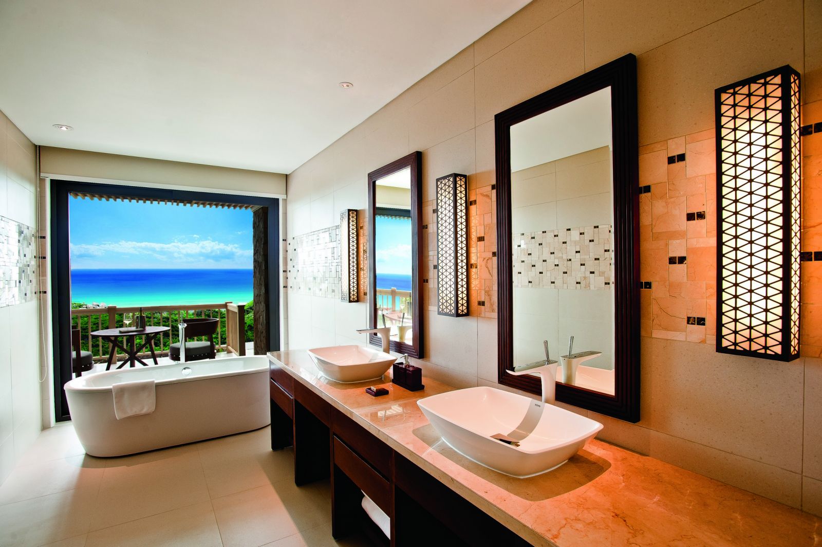 Phòng Suite Sea View - Hotel24h.net